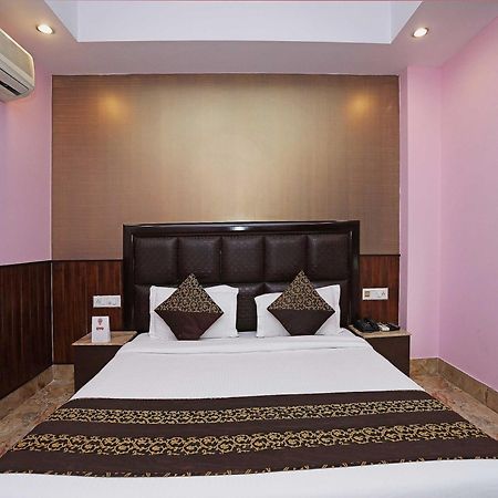 Oyo Hotel Vedas Heritage Delhi  Bagian luar foto