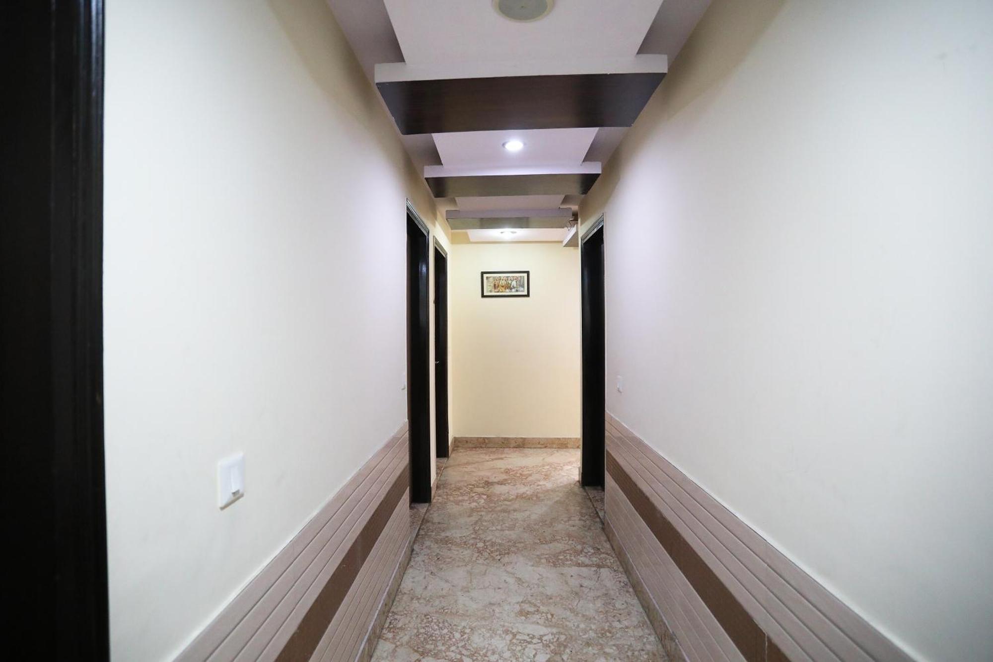 Oyo Hotel Vedas Heritage Delhi  Bagian luar foto