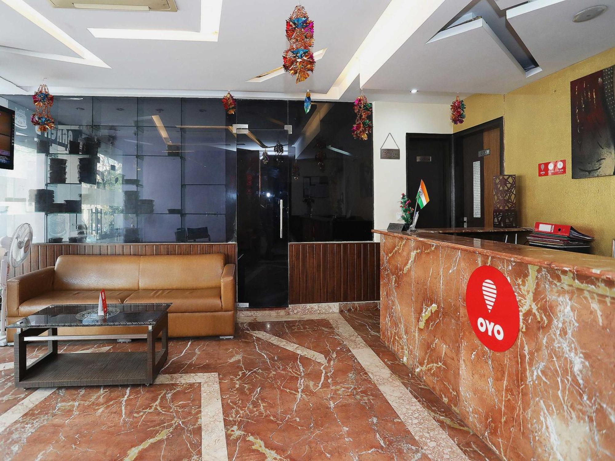 Oyo Hotel Vedas Heritage Delhi  Bagian luar foto