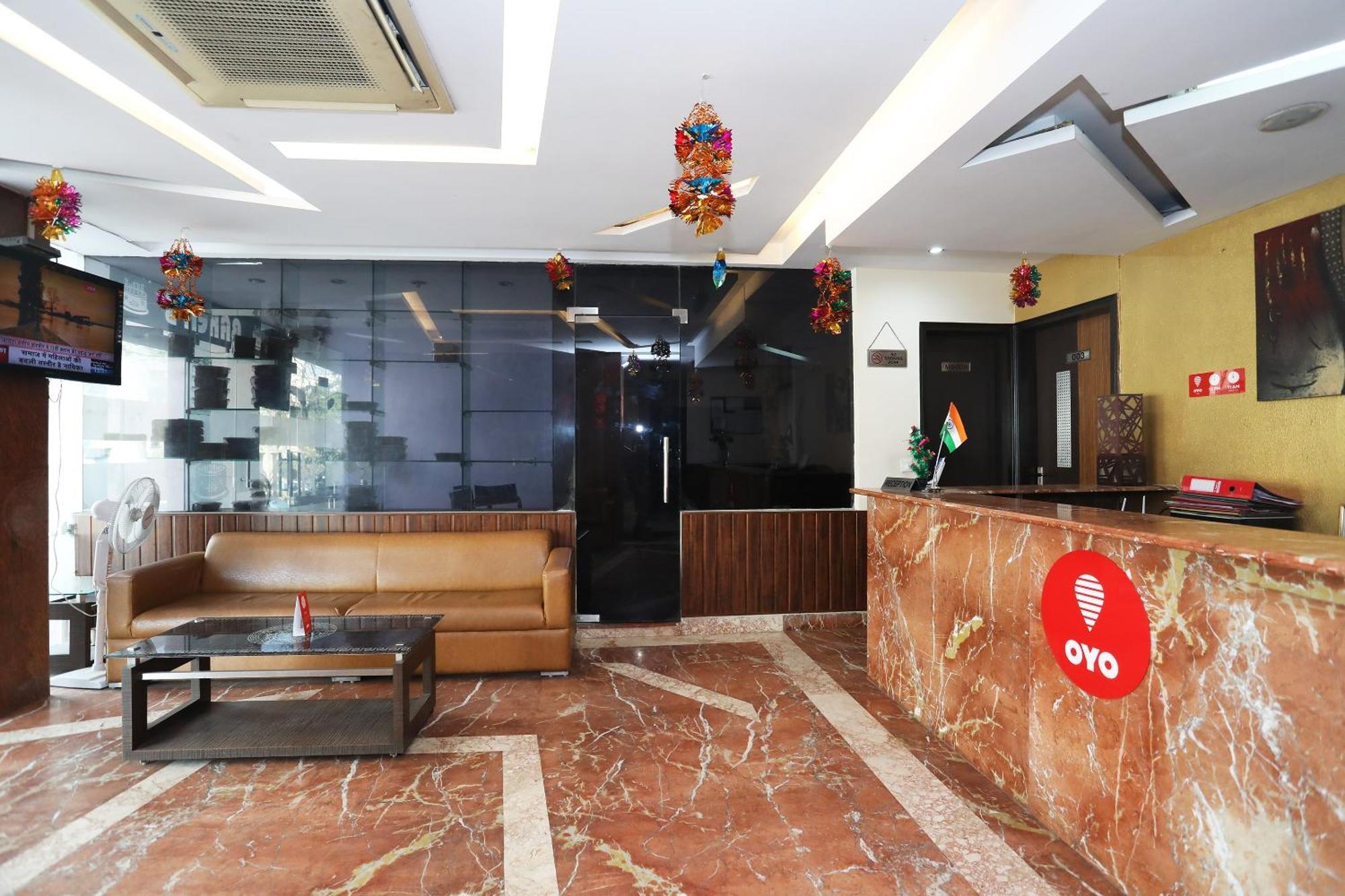Oyo Hotel Vedas Heritage Delhi  Bagian luar foto