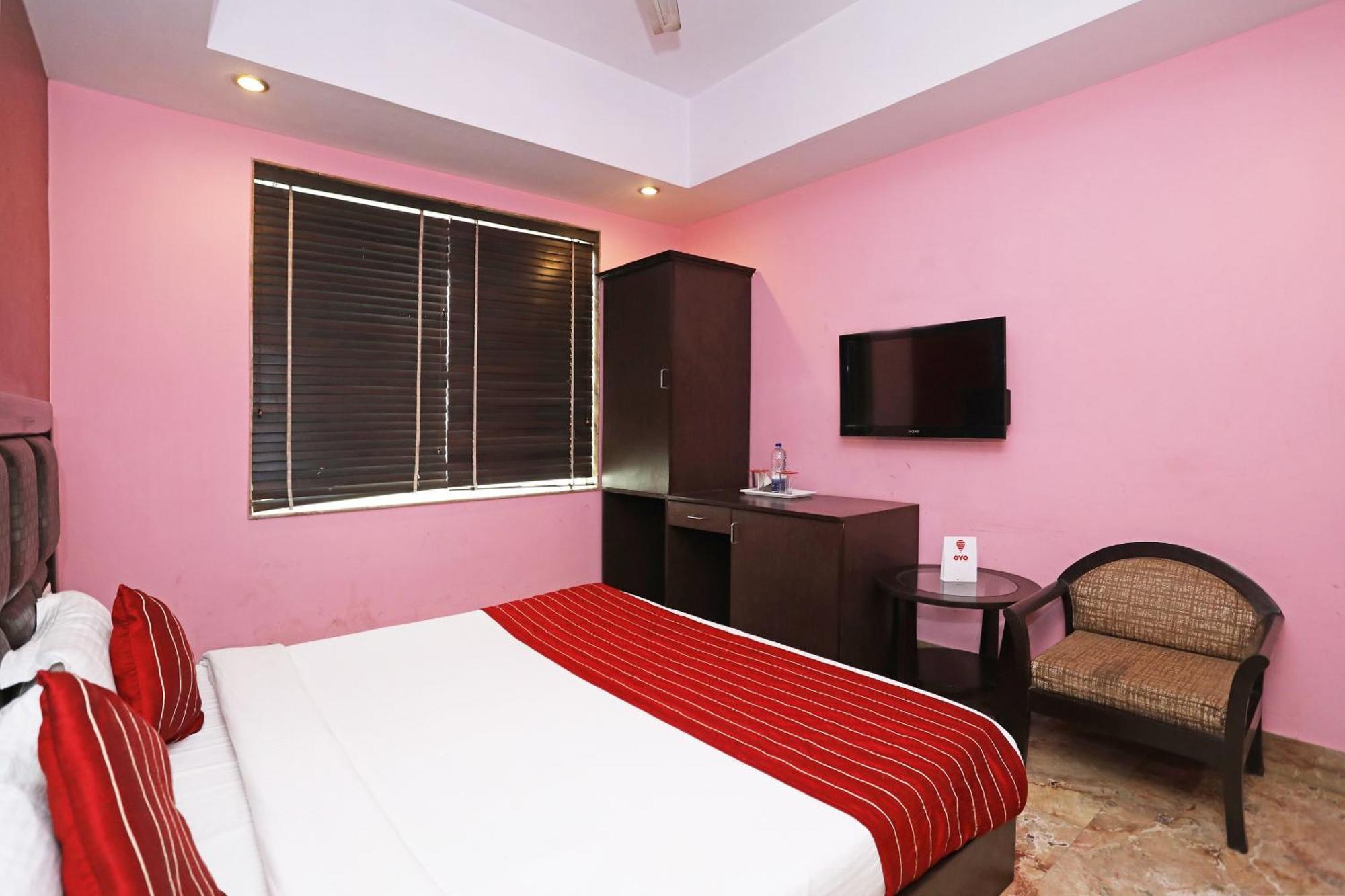 Oyo Hotel Vedas Heritage Delhi  Bagian luar foto